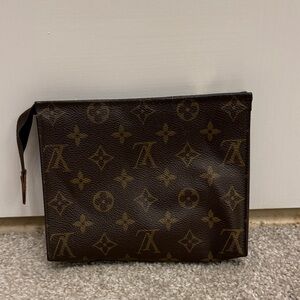 Louis Vuitton small accessory pouch